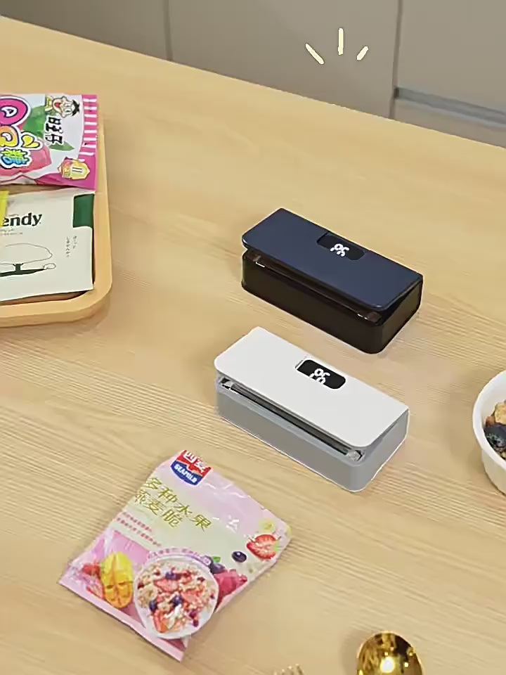 Demonstration video showing the Mini Bag Sealer closing a snack bag, with on screen text in Chinese from the manufacturer